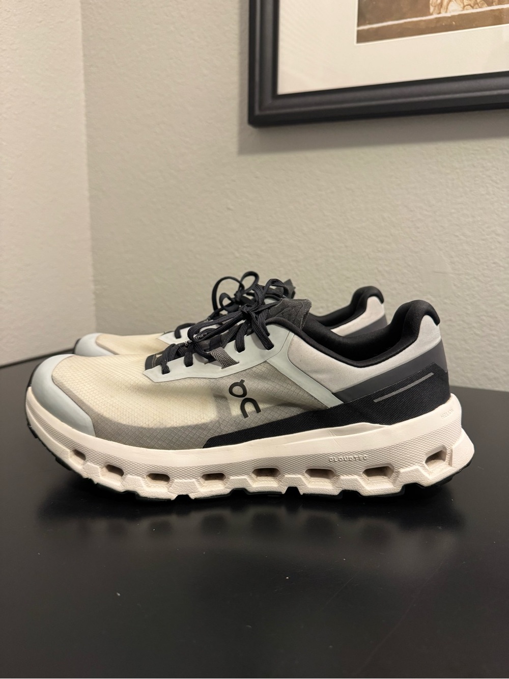 On Cloudvista 2 Glacier Eclipse Running Shoes
